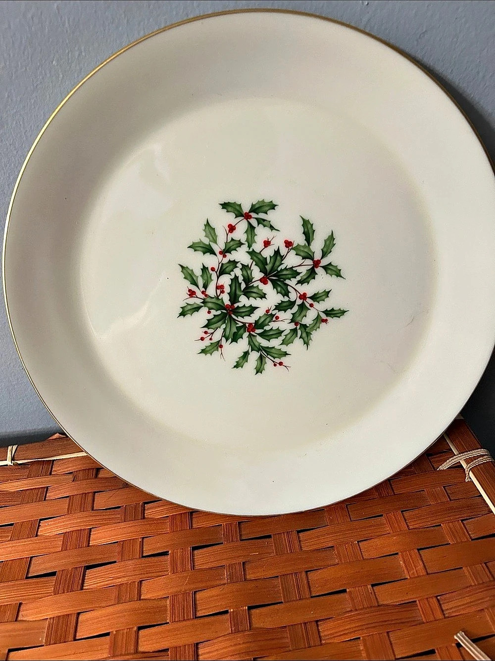 Lenox Holiday Dinner Plate White & Green